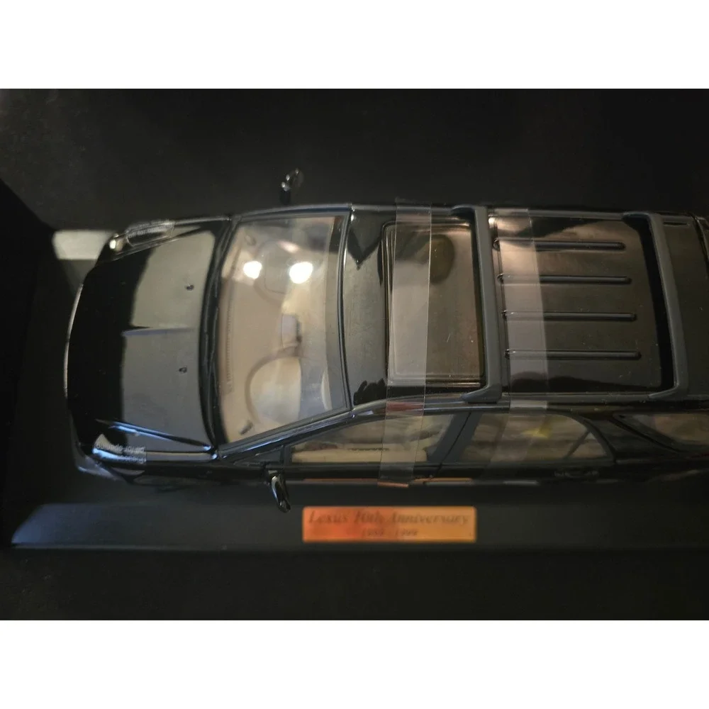 Lexus RX300 10th Anniversary 1989-1999 Diecast Model Car‎ Black 1:18 SUV Boxed